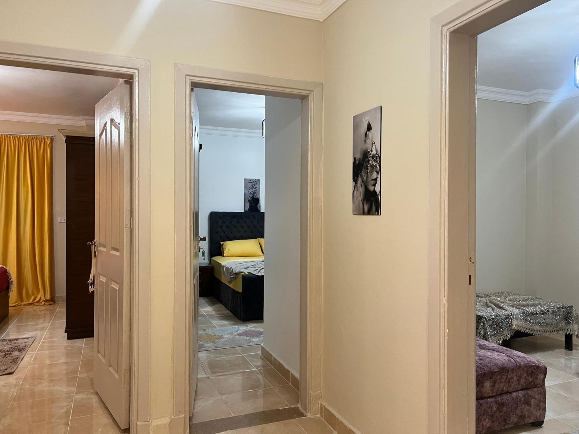 شقه مفروشه ارضي بحديقه خاصه In * Cairo